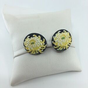 Vintage Japanese Screw Back Earrings Yellow Chrysanthemums Signed Japan